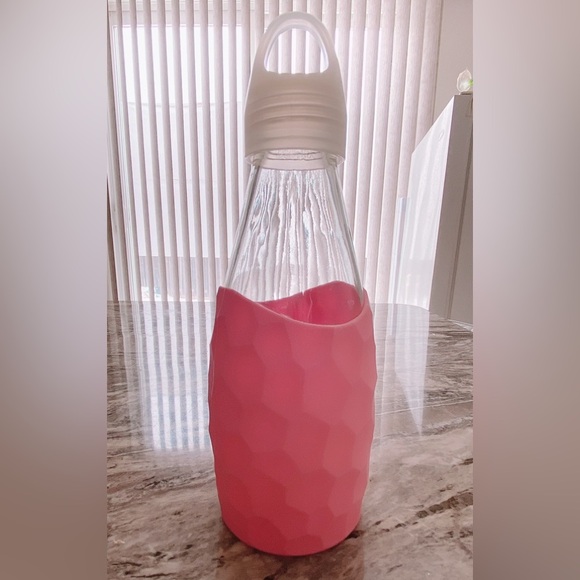 MINISO Bowling Silicone Water Bottle With Protective Silicone, 320ml, Pink - Picture 1 of 2